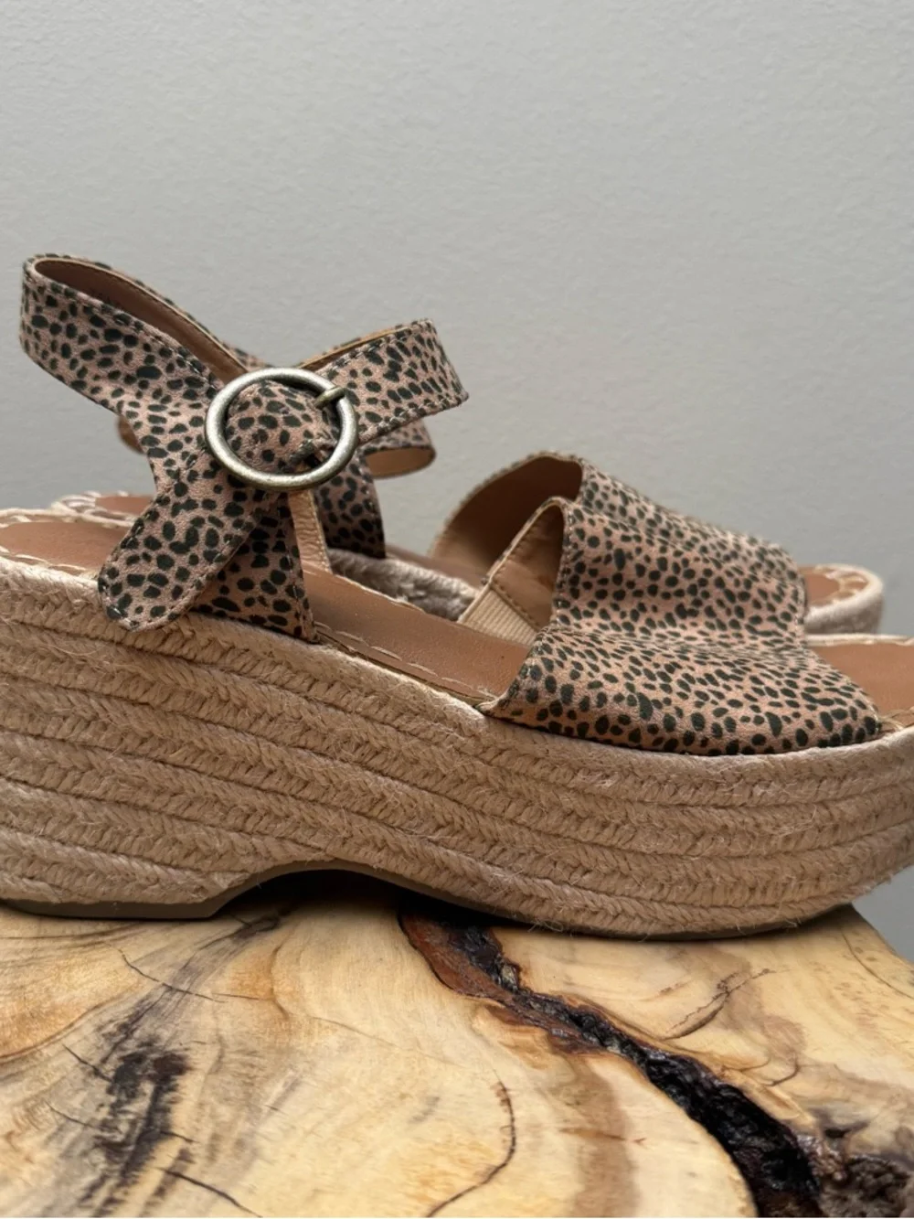 Universal Thread Leopard Print Espadrille Sandals in Tan and Black
